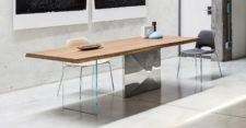 Tavolo-di-design-Cubric-in-legno-acciaio-e-cristallo-01